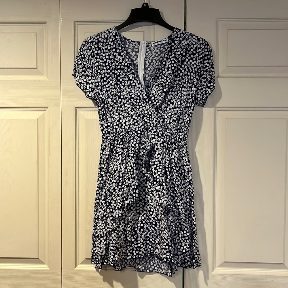 NWOT Ecowish V-Neck Short Summer Dress 💛 - Picture 2 of 8